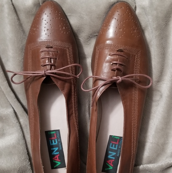 NEVER WORN VANELi Italian Leather Wingtip Oxfords - Picture 2 of 8
